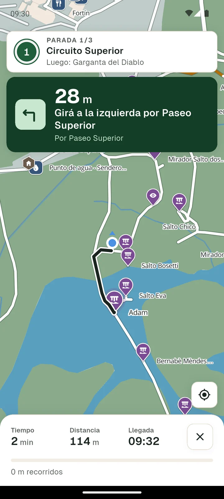 Navegación por paradas: parada 1 de 3, Circuito Superior; en 28 m girá a la izquierda